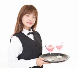 ホテルに隣接する敷地には子供から大人まで楽しめるスキー場と18ホールのゴルフ場を擁し、年間を通して多彩なアクティビティが楽しめます。