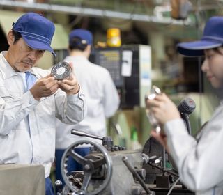 ものづくりで日本の力になりたい。製造業の高品質・効率化を支えるため、工作機械から製造ラインの効率化までご提供します。