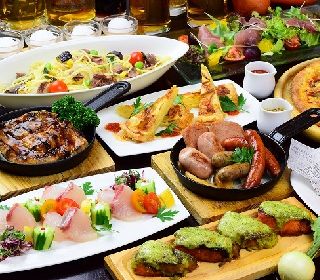 ※4月のお仕事※開放感溢れるレストランで、ホテルの目の前に広がる自然の景色を眺めながらお食事をお楽しみいただけます。