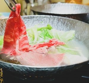 群馬で有名な上州黒毛和牛のすきやき・しゃぶしゃぶの専門店です。