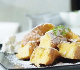 旧軽井沢の別荘地に佇む落ち着いた雰囲気のホテル、ここだけでしか味わえない至福の時間をお過ごしいただけます。