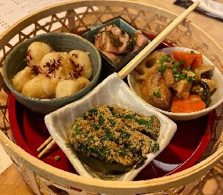 四季折々の美しい自然に囲まれた閑静な落ち着いた佇まいの老人ホームでの調理業務です。