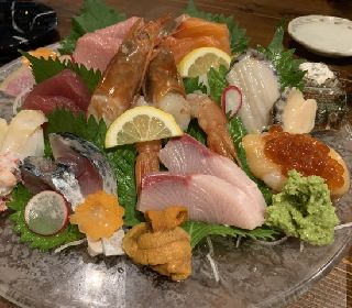 三浦半島の恵みを味わう日本料理、瀬風に包まれる美味なひとときをお愉しみいただけます。
