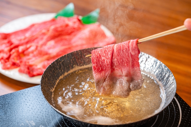 <font color="gold">新着・更新　</font>季節の天婦羅、黒毛和牛のすき煮など、各地から取り寄せた旬の厳選食材を使った日本食レストラン！